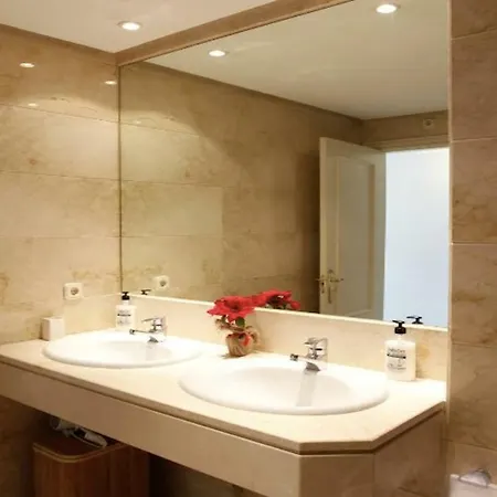 公寓 Center Puerto Banus -3 Bedrooms *