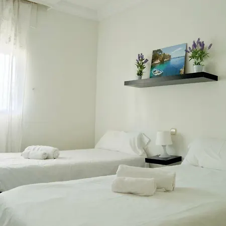Center Puerto Banus -3 Bedrooms 马尔韦利亚