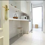 Center Puerto Banus -3 Bedrooms *